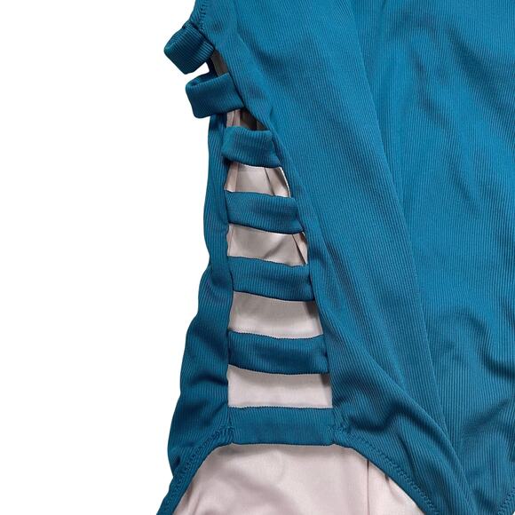 Shade and Shore Women's One Piece Swimsuit Size Small‎ - Picture 3 of 6